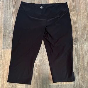 Nike Dry Fit Capri